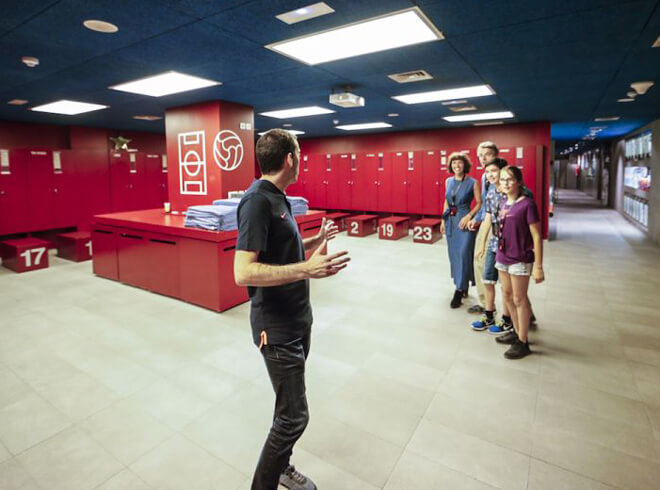 Tour com guia pelo Camp Nou