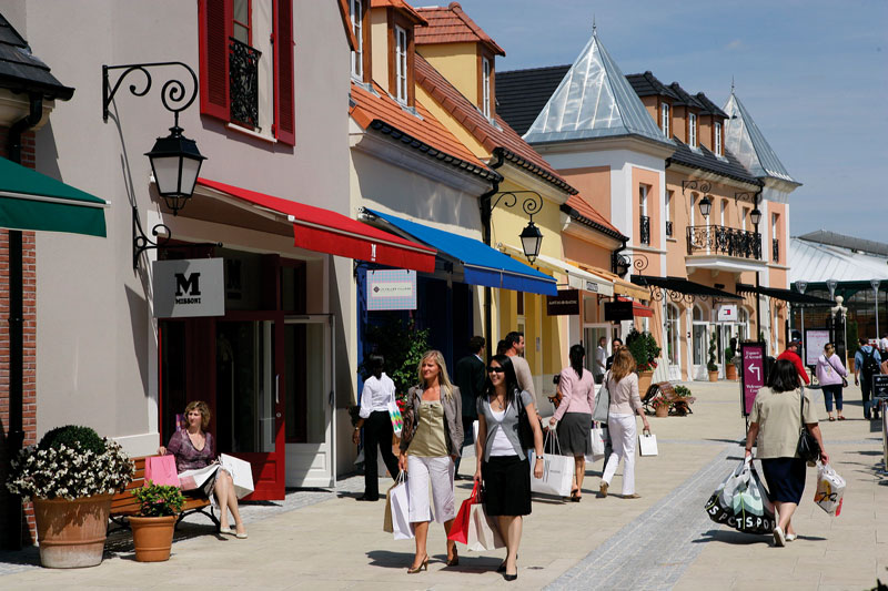 outlet la vallee village