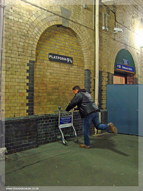 Plataforma 9¾ do harry potter em londres