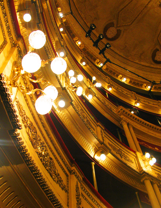 Interior do Teatro Solís. Foto: GC/Blog Vambora