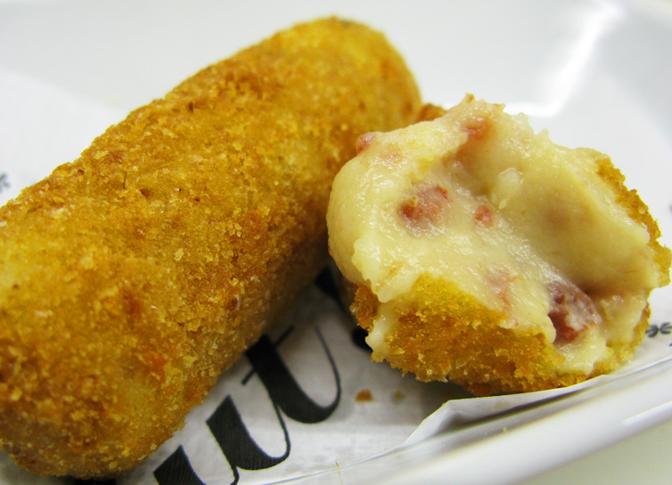 Croquetas de ramón, no Tapaç 24. Foto: GC/Blog Vambora!