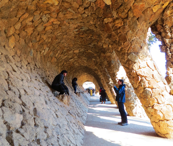 Viaduto Algarrobo no Parque Güell. Foto: GC/Blog Vambora!