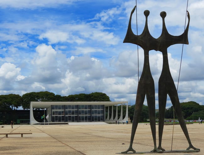 Escultura Candangos em Brasília