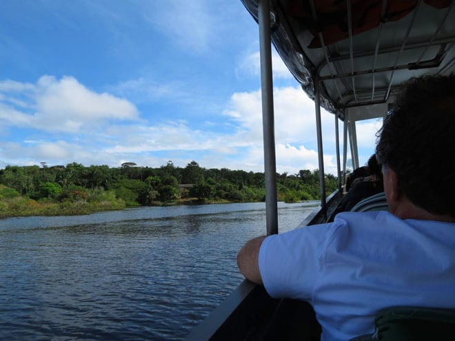 Barco até o hotel