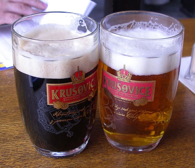 Cerveja Republica Tcheca Curiosidades de viagem: Cerveja barata na Republica Tcheca