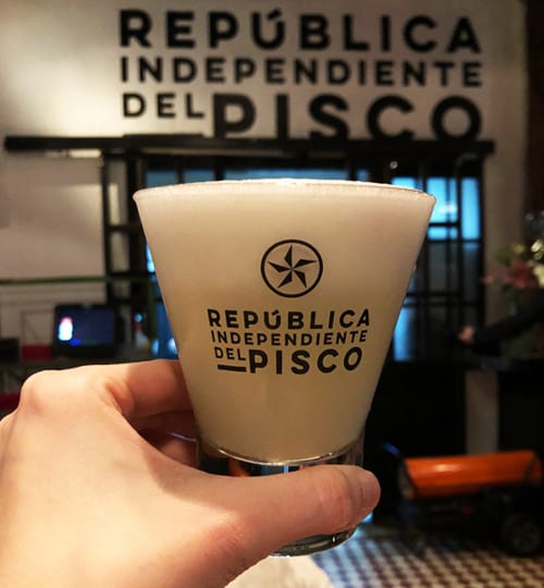 Pisco Sour versão chilena