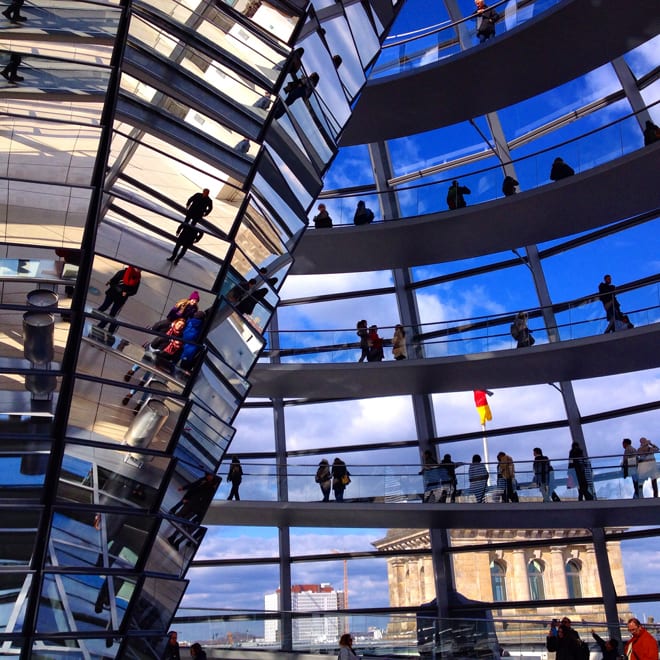 O Reichstag, o prédio que abriga o parlamento alemão (Bundestag) em Berlim