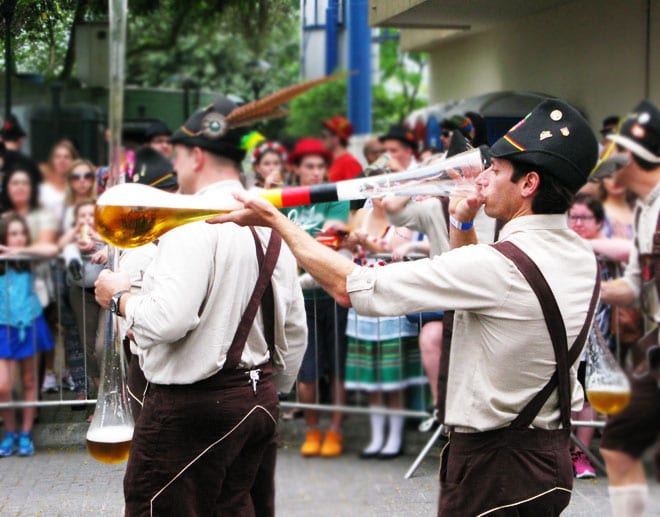 Desfile da Oktoberfest Blumenau