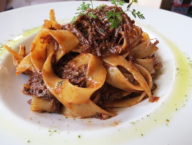 restaurante Bistro das Meninas em Visconde de Maua