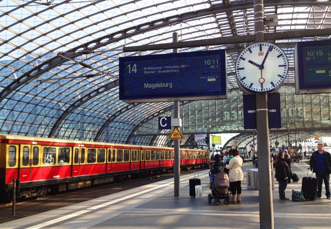 Estação de trem na Alemanha, em Berlim