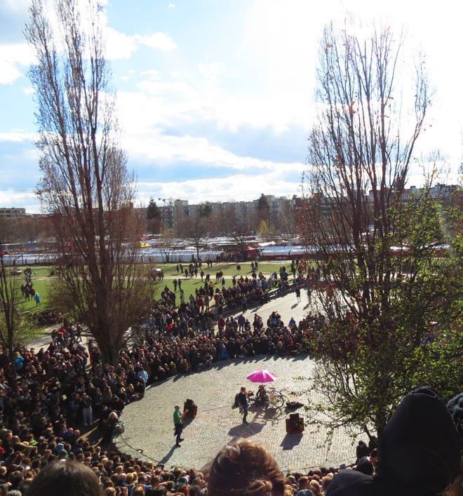 Bearpit Karaoke no Mauerpark em Berlim