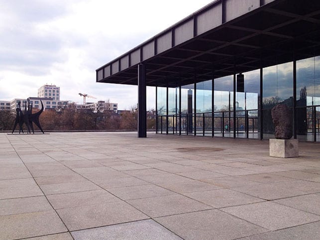 Neue Nationalgalerie de Mies van der Rohe em Berlim