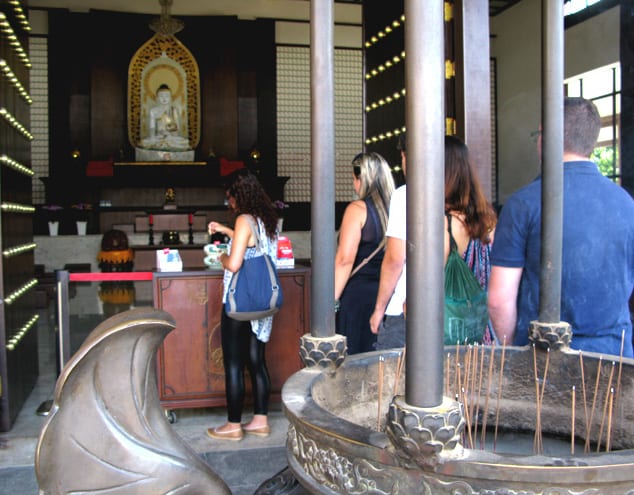 Incensario Templo Zu Lai