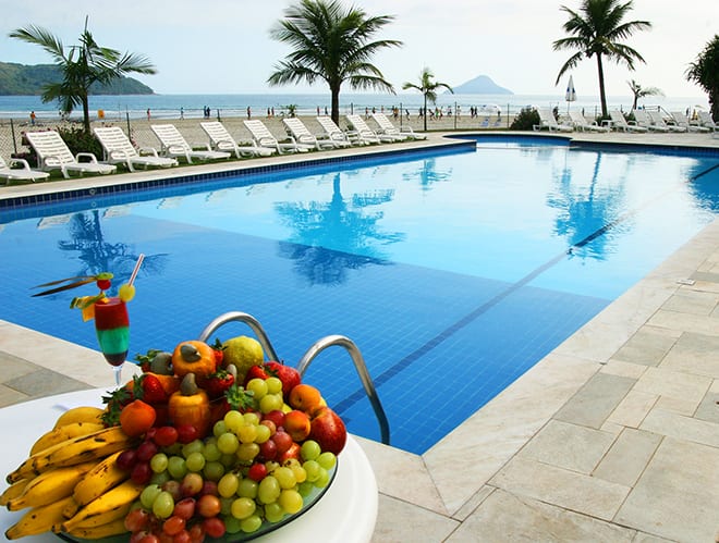 Piscina do Beach Hotel Juquehy. Foto: Divulgação