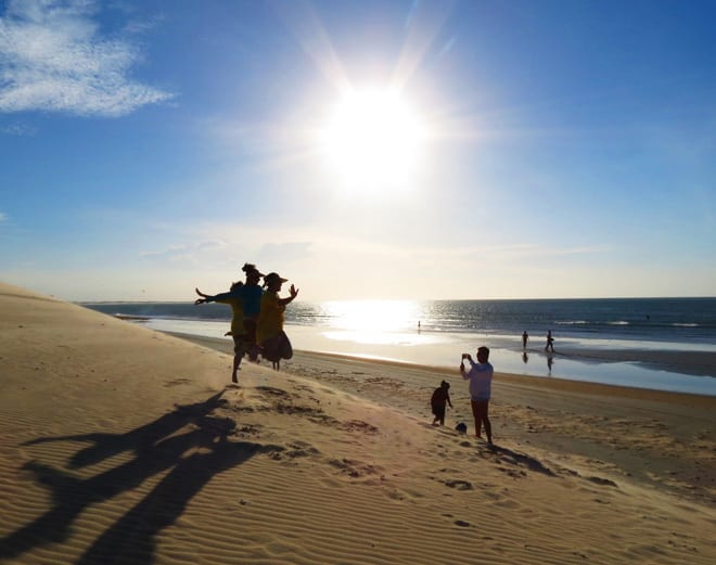 Duna do Por do Sol programa essencial numa viagem para Jericoacoara . Foto: GC/Blog Vambora!