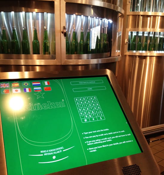 Crie uma cerveja Heineken com seu nome no rótulo dentro da experiência. Foto: GC/Blog Vambora!
