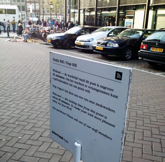 Fila para comprar ingresso para a Casa de Anne Frank em Amsterdam. Foto: GC/Blog Vambora!