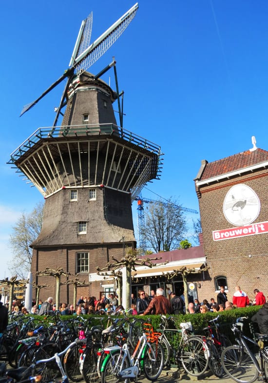 Brouwerij 't IJ cervejaria dentro de um moinho em Amsterdam. Foto: GC/Blog Vambora!