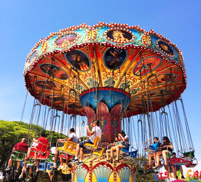 Parque de diversão na Expoflora