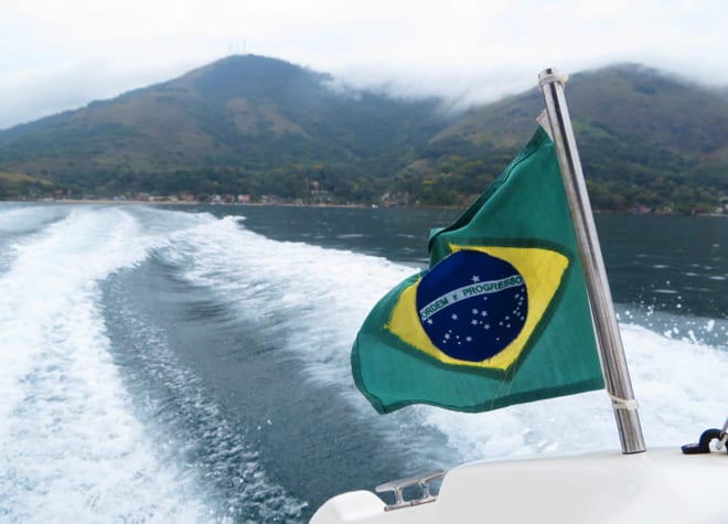 Passeio de lancha em Angra dos Reis