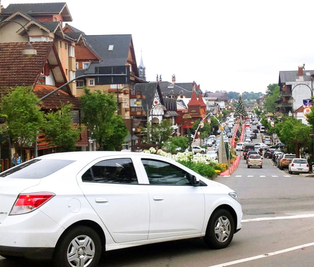 Chegada em Gramado de carro