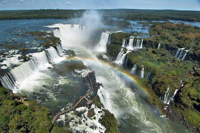 Visão panorâmica das Cataratas do Iguaçu