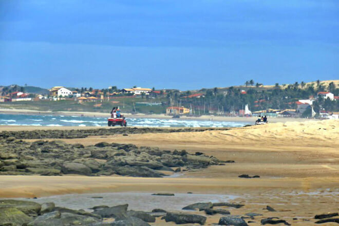 Praia do Uruarú, perto de Fortalez