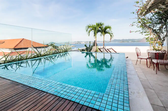 Airbnb na Gloria com piscina e vista