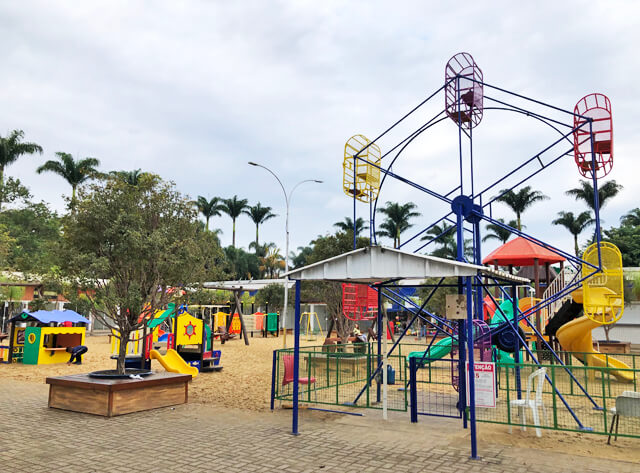 playgroud parque maeda