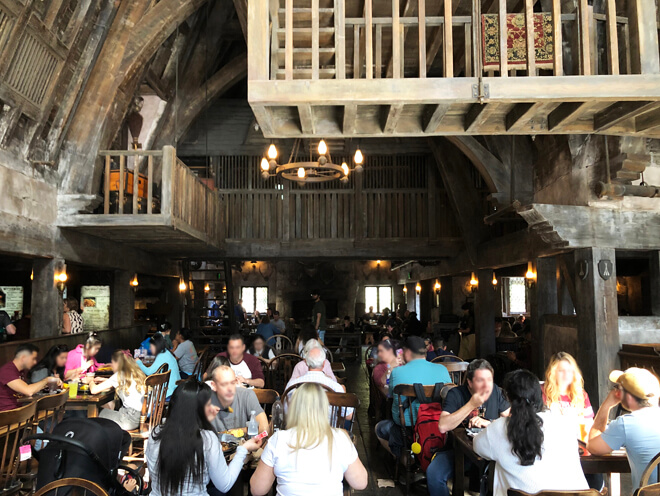 Restaurante Three Broomstick