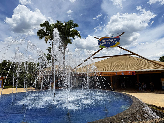 Entrada do parque Thermas de São Pedro